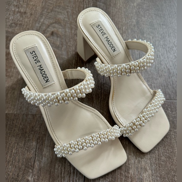 Steve Madden Pearl Sandals - Picture 1 of 5